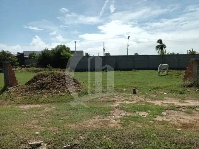 Lote à Venda de 250m² Posição Leste/Norte