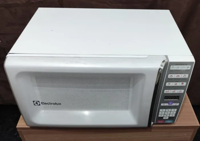 Micro-ondas Electrolux 30l - Novo! (Entrega grátis e garantia)