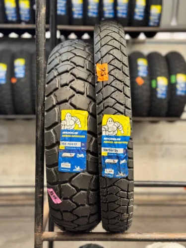 Par De Pneu Michelin Anakee Adventure 150/70-17 e 90/90-21 Tiger 800 900/Bmw GS850 GS900