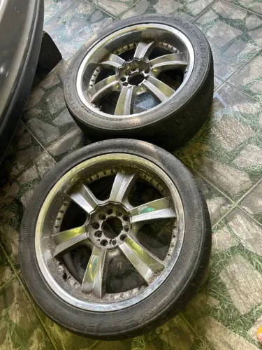 Vendo rodas 20? mult de 5 para camionete