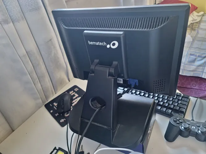 Monitor 15 polegadas