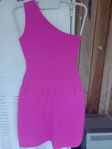 Vestido juvenil Tricot Pink Ombro Único