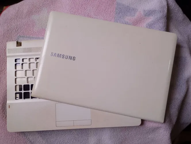 Peças Notebook Samsung NP270E4E em ótimo estado