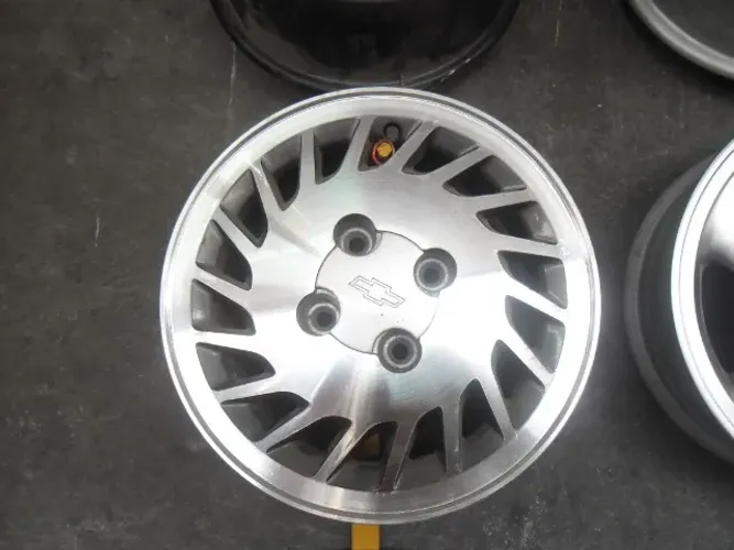Roda 13 Serrinha de Monza e Kadett avulsa