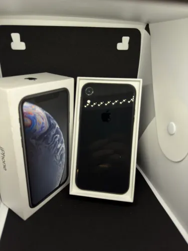 iPhone XR 64gb preto - impecável - parcelo em até 12 vezes