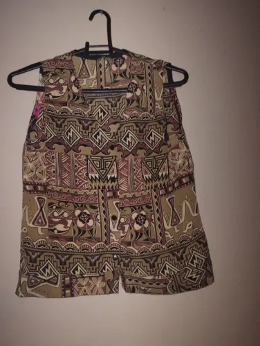 Colete feminino, padrão de estampa geométrica tradicional indiano. TAMANHO P.