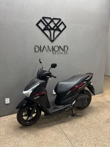 YAMAHA FLUO 125 2026