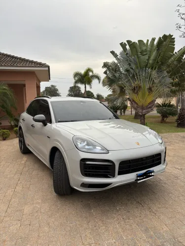 Porsche Cayenne Platinum - All Black, Couro Trufa, muitos adicionais, Impecável