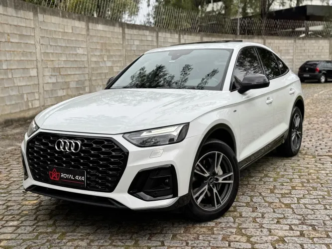 Audi Q5 SB P Black. 2.0 TFSIe S.tr. QT (hib.) 2023