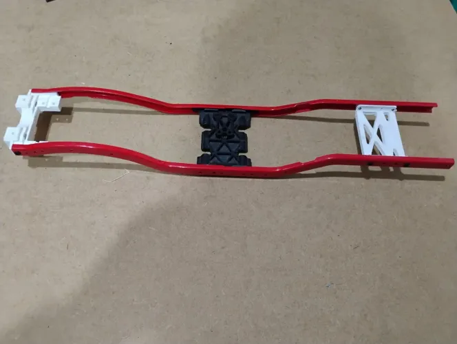 Chassi de modelismo InJORA 1/10 (SERVE AXIAL)