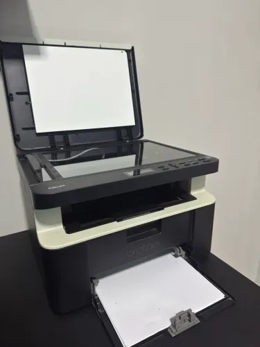 Vende-se impressora a laser multifuncional