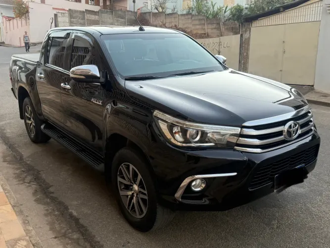 Toyota Hilux CD SRX 4X4 2.8 TDI 16V Diesel Aut. 2017