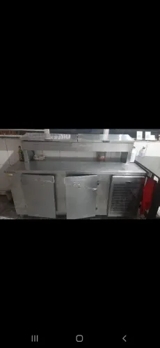 Bancada Refrigerada de aço inox Profissional excelente 