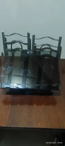 Porta bíblias de vidro temperado pra altar de igreja ou pra sua casa .