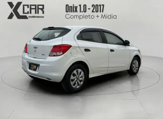 Chevrolet Onix JOY Hatch 1.0 8V Flex Mec. 4P 2017