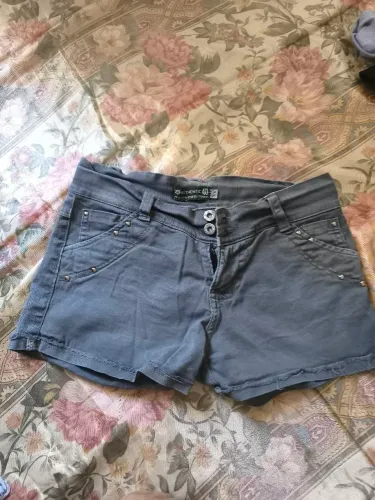 Short jeans cinza tamanho 40