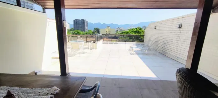 Recreio dos Bandeirantes | Cobertura 2 quartos, sendo 1 suite