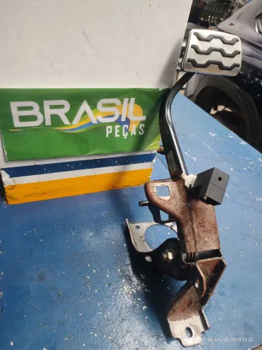 pedal de freio HB20 1.6 automático 