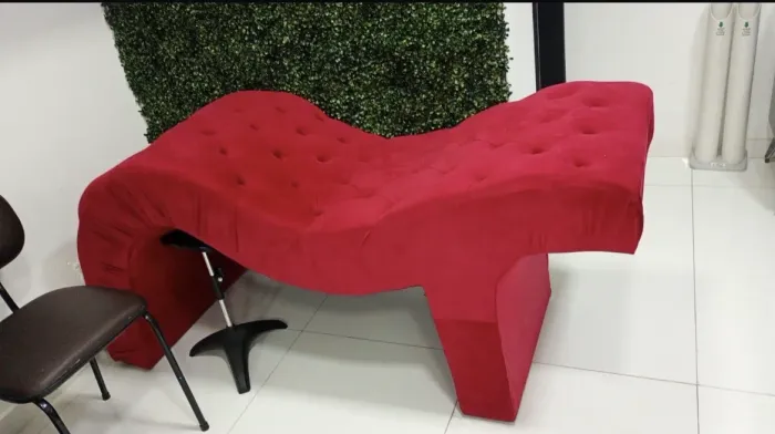 Maca Para Estética Luxo Cabeceira Partida Veludo Vermelho Vermelho