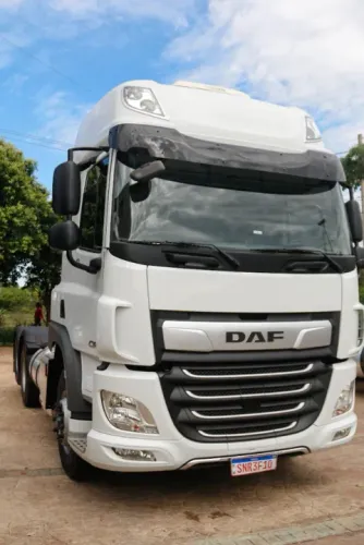 Caminhão DAF/CF 