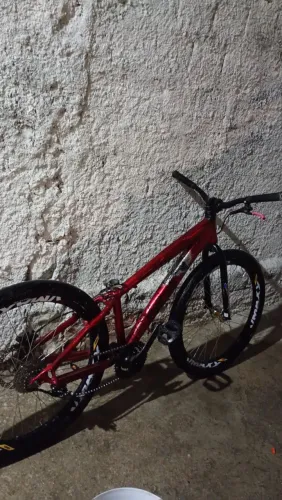 Quadro gios 4t 2013, zero trinco pra sair rápido.