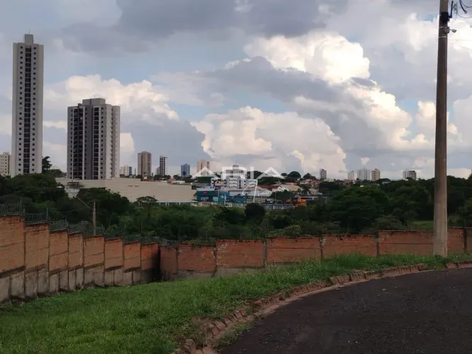 terreno em condomínio com 568 m2 Araraquara SP