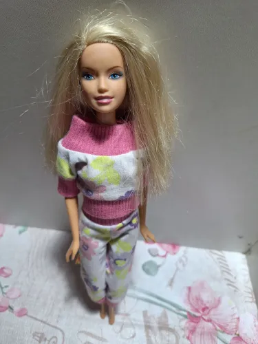 Boneca barbie gg
