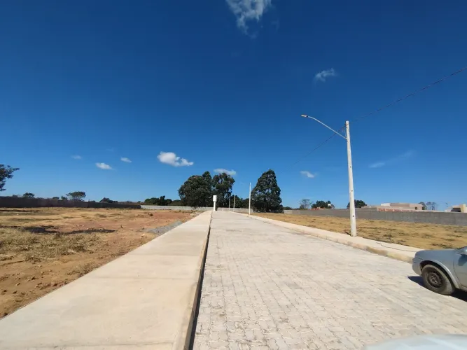 Lote de condomínio para venda tem 438 metros quadrados em Taguatinga Norte - Brasília - DF