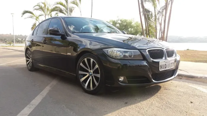 BMW 320I A 2010