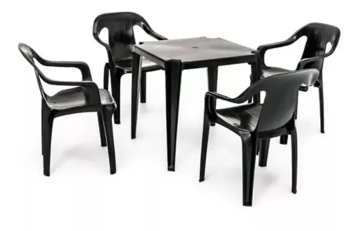 Conjunto Mesa e Cadeiras de Plástico Preto - Novo