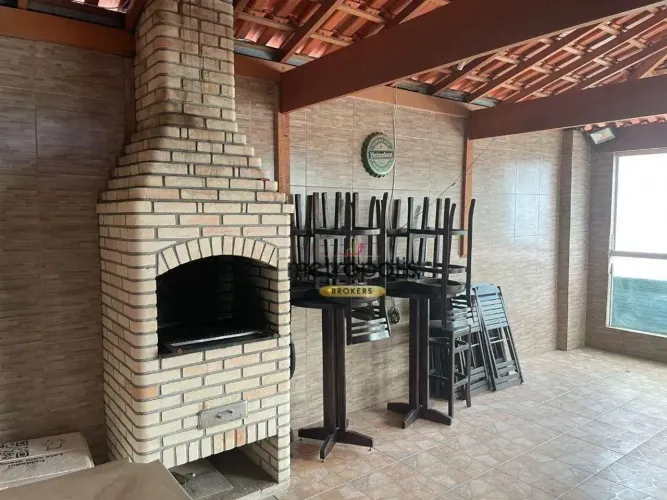 Sobrado com 3 dormitórios à venda, 390 m² por R$ 950.000,00 - Vila Santa Clara - São Paulo