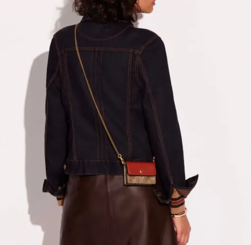 porta-cartões essential half flap signature coach - marrom