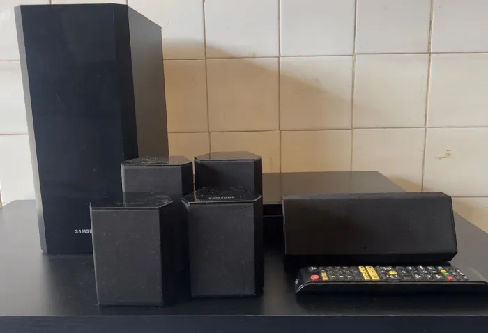 HOME THEATER LG