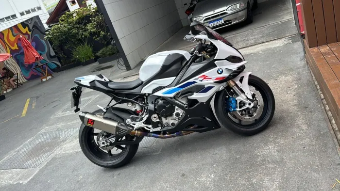 Moto BMW s1000rr M pockage mais acessórios 