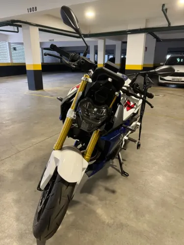 BMW F900R Sport Plus