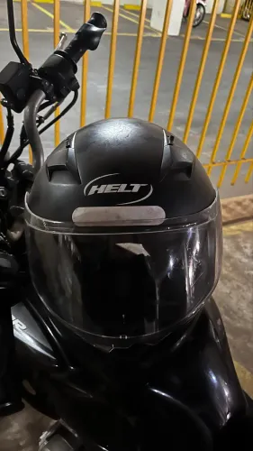 Capacete Helt 60 L preto