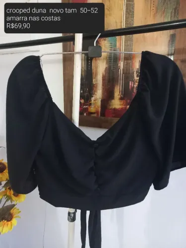 Blusa Cropped Preta Amarrada nas Costas