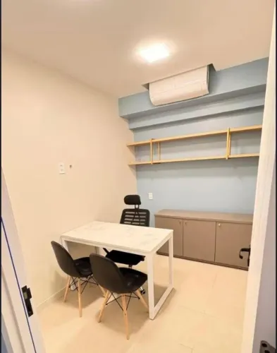 Alugo sala comercial no Pátio Jardins com mobília
