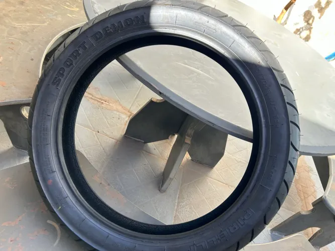 Pneu pirelli sport demon 130/70-18