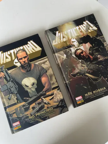 Livros: Justiceiro No Princípio e Justiceiro Mãe Rússia