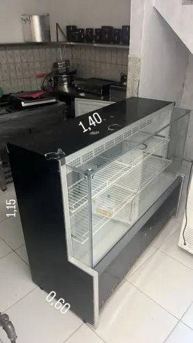 Vitrine expositora refrigerada nova