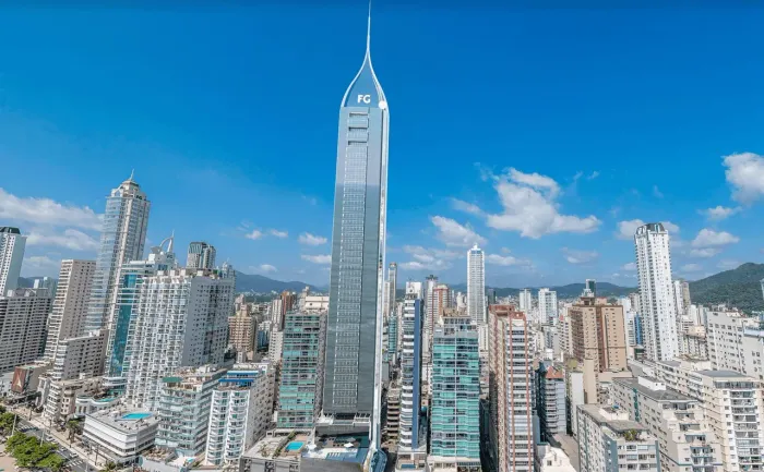 Balneário Camboriú, Ed Titanium Tower 34°andar, 4 suítes, 4 salas, 4 vagas, à venda, Centr