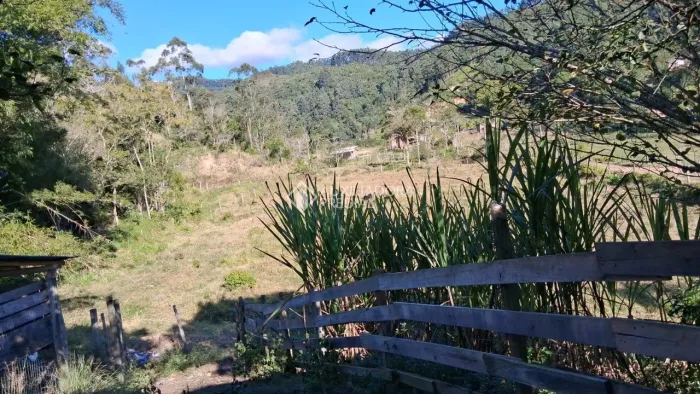 SÍTIO À VENDA EM IMARUÍ COM 5.000 METROS.