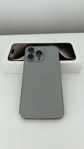 iPhone 15 Pro Max Natural