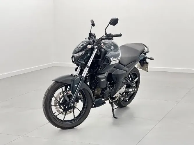 FZ15 FAZER ABS 2025 - Apenas 3.400 km!!