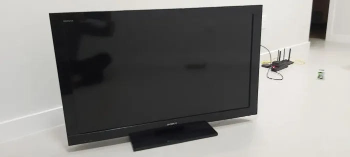 SONY BRAVIA TELA 40 POLEGADAS - TV DIGITAL COM TELA DE CRISTAL LÍQUIDO - BIVOLT 110V-220V