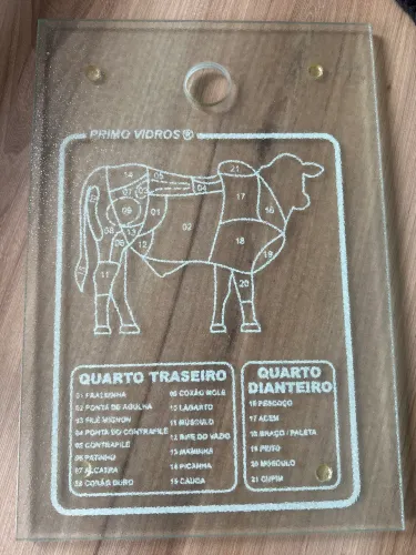 Tábua de carne em vidro