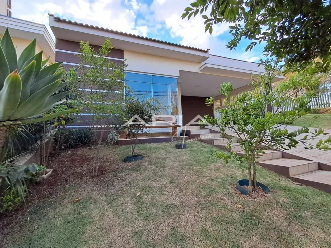 Casa à VENDA no Condomínio Royal Forest zona Sul Londrina PR