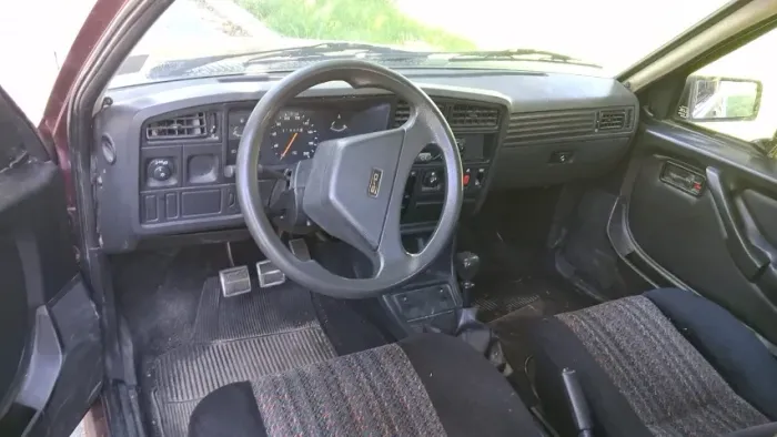 Chevrolet Monza GL 2.0 Efi/sl/l/650/club/barc.2e4p (álcool) 1993