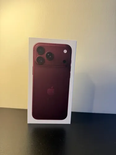 iPhone 18 pro Max - cor bordô 256GB/lacrado